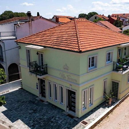 Villa Tamara Biograd Na Moru Esterno foto