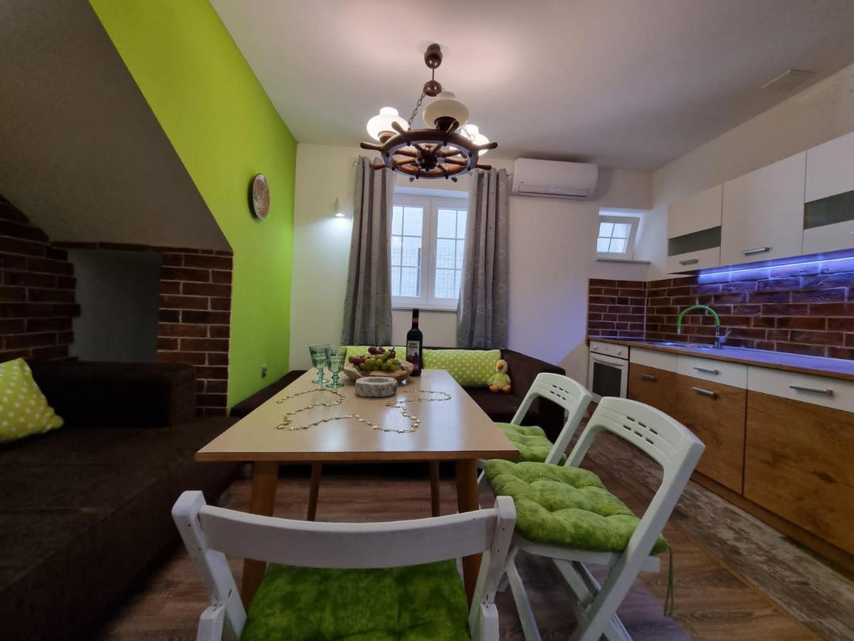 Villa Tamara Biograd Na Moru Esterno foto